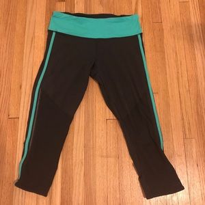 Grey/teal Lululemon  Crop Leggings -Size 4